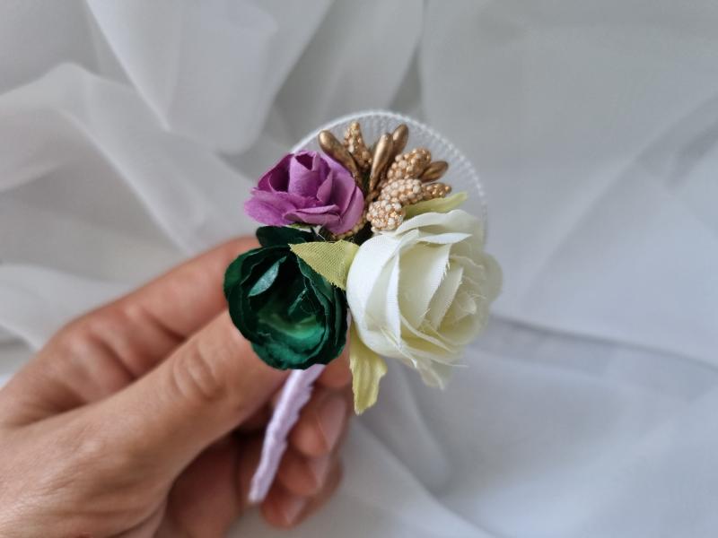 Сватбени бутониери "Лилави рози"