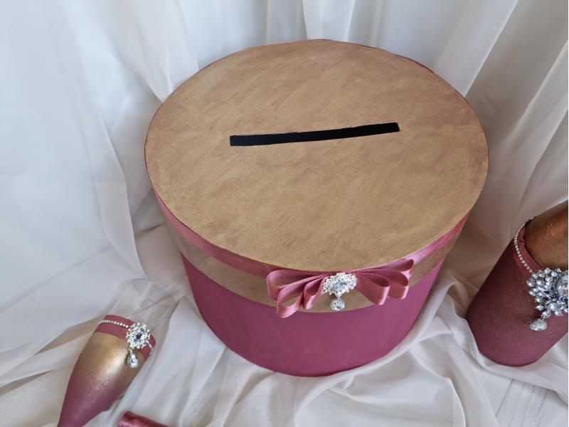 Сватбена кутия за подаръци - " Злато с пепел от рози "