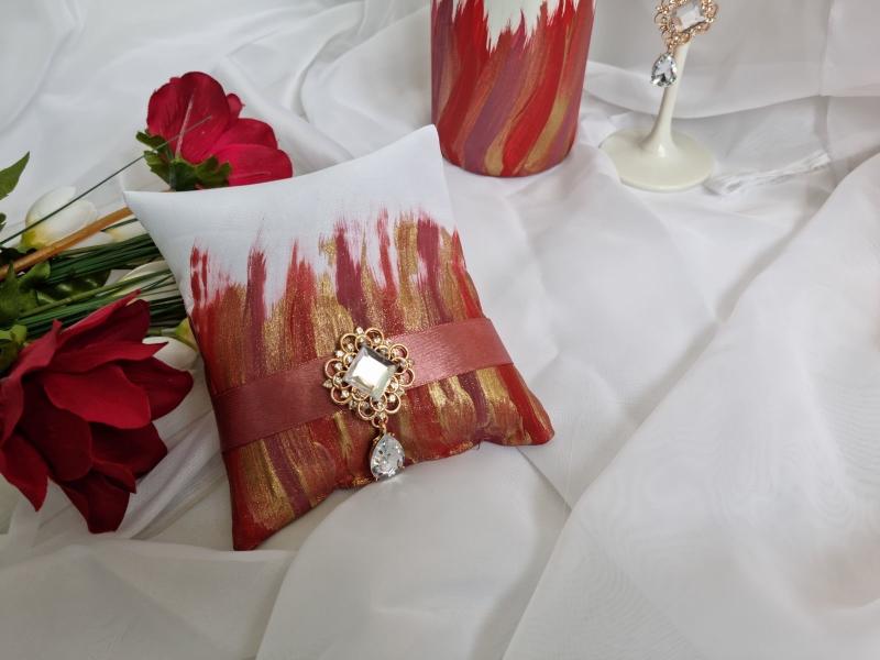 Възглавничка за пръстени - "Огнена любов "