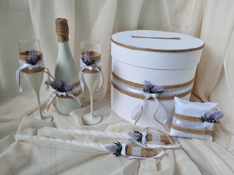 Комплект сватбени аксесоари- " С мириз на лавандула " 