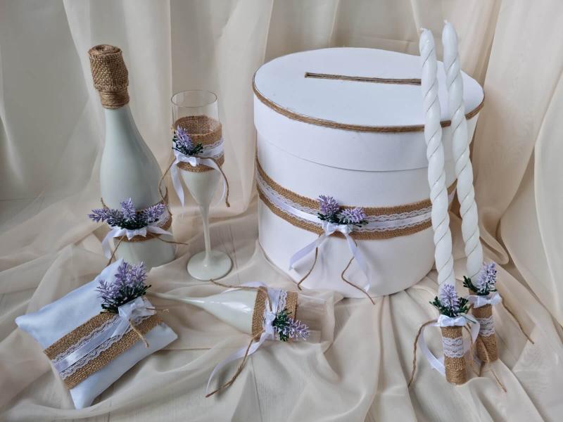 Комплект сватбени аксесоари- " С мириз на лавандула " 